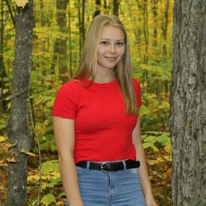 Meet your Posher, Laurie